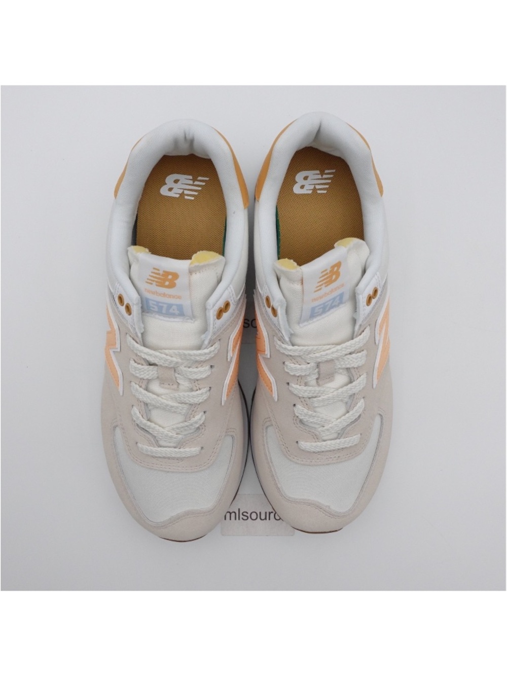 NEW Size 9.5 WIDE D Women's New Balance 574 Suede Sneakers WL574COR Timberwolf - Picture 4 of 7